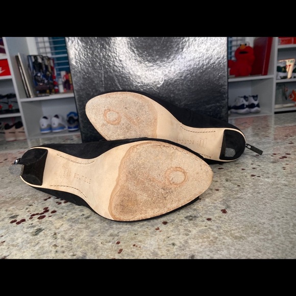 Boutique 9 Women’s Size 9.5 Faux Suede Bootie - Picture 5 of 7